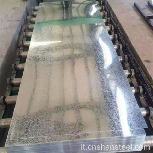Tagliare lamiera in acciaio zincato